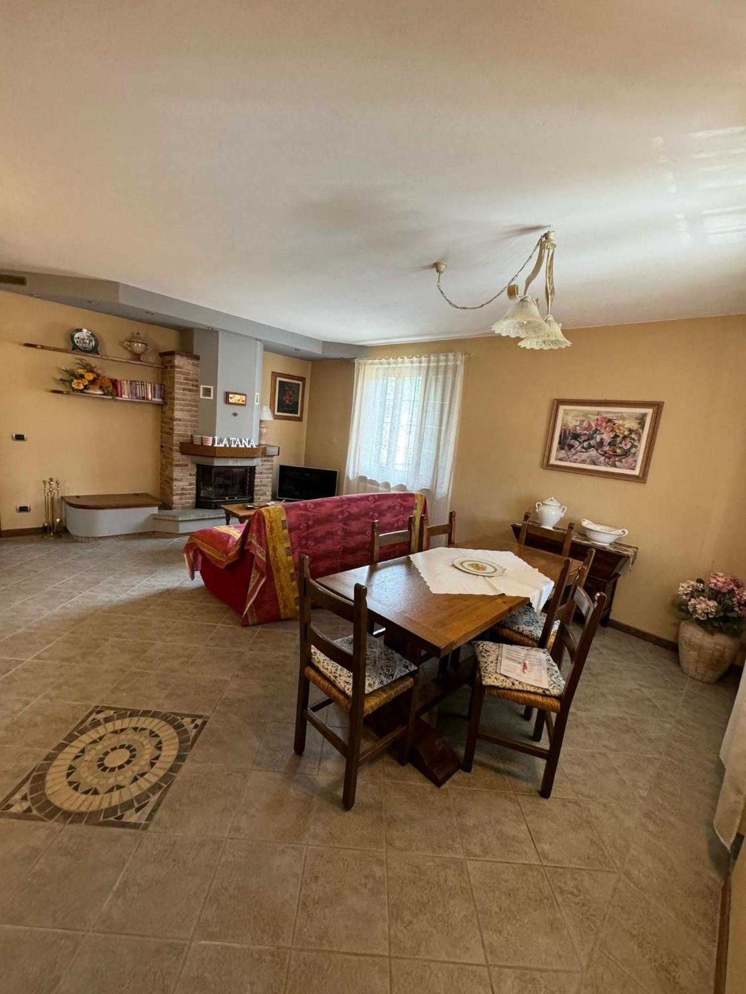 Appartamento Gallicano - La Tana Exterior foto